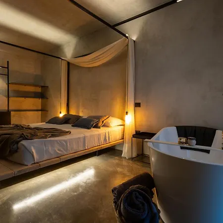 Casa Plenilia Bed & Breakfast