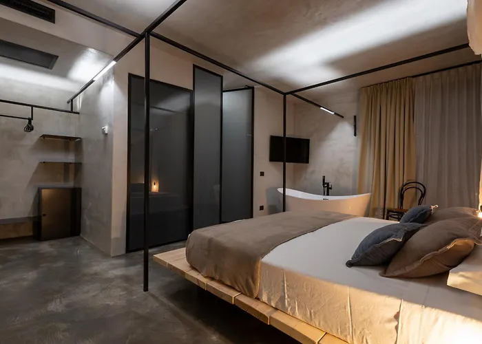 Casa Plenilia Bed & Breakfast 4*